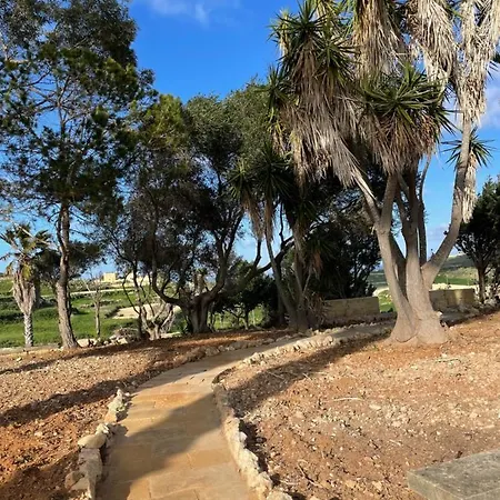 Detached With Private Pool Surrounded By Nature Lodge